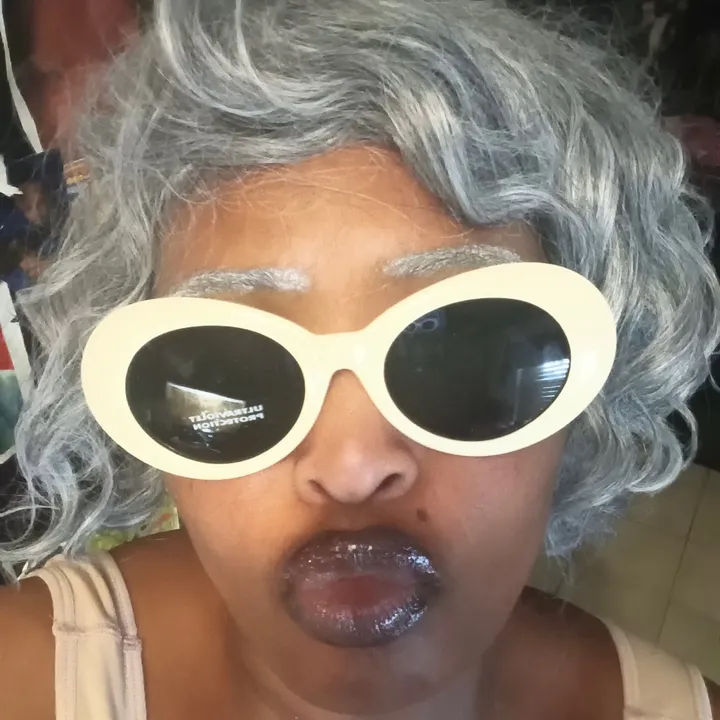 @grannyweakknees