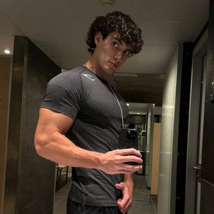 @ethan_jubb