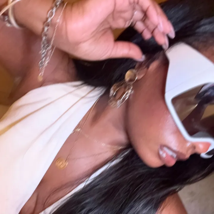 @danienicoleofficial