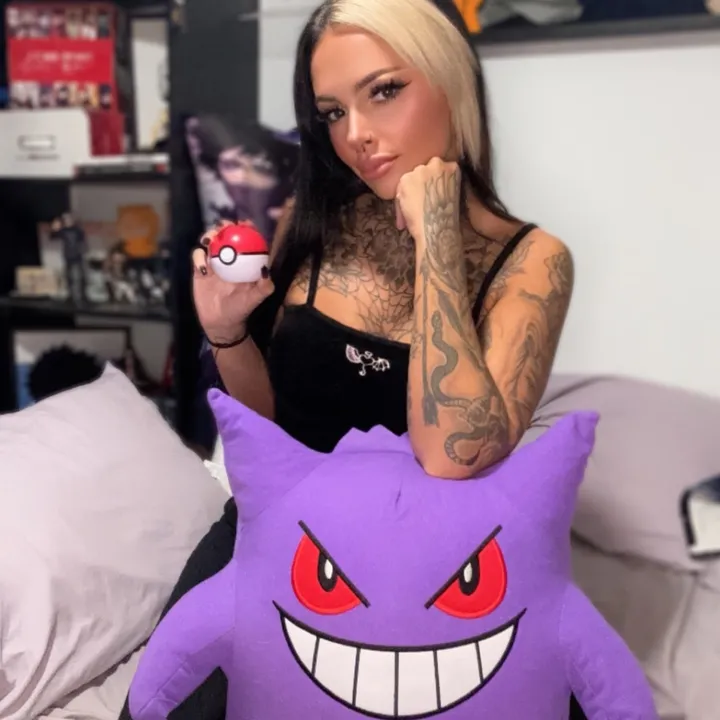 @spiiderlilyyy