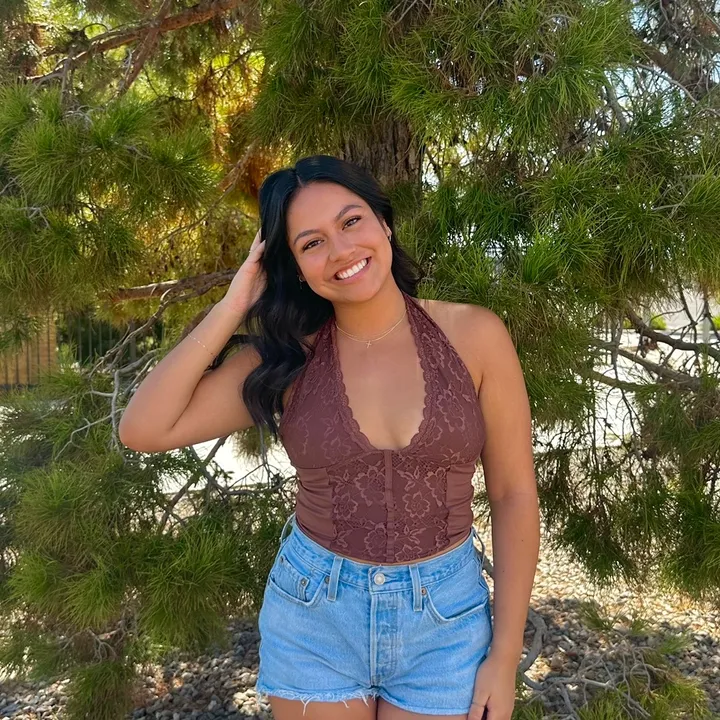 @deliaaylin