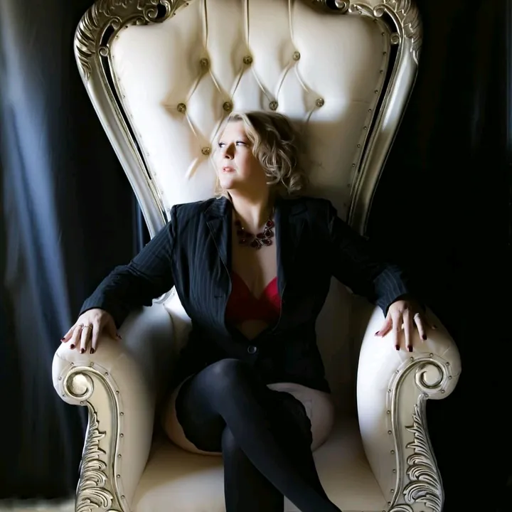 @sarahfosterpr