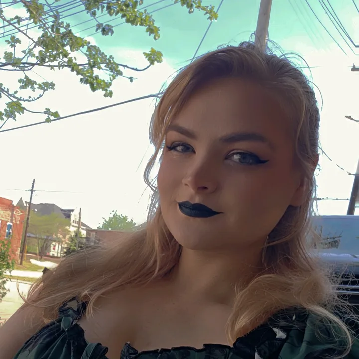 luna_girl1996