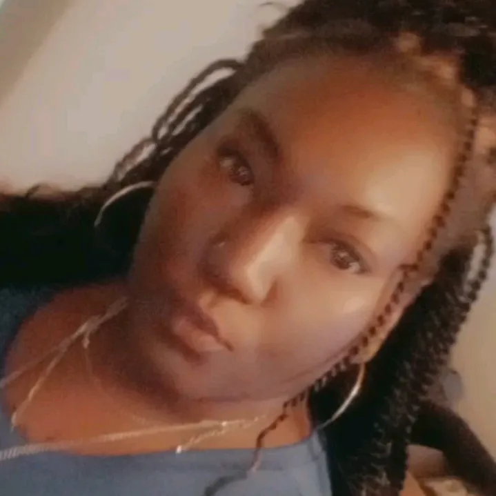 @quejohnson84