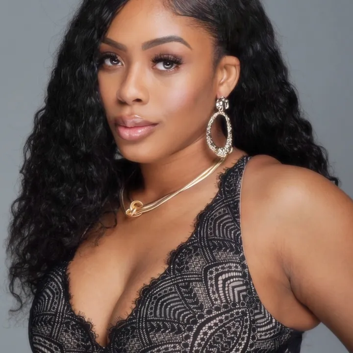 @zeeallure
