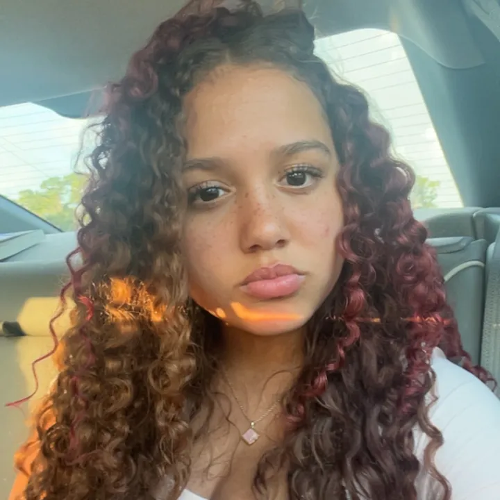arianasfunny