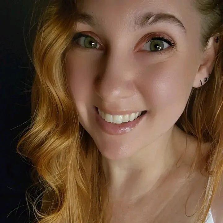 @thehayanna
