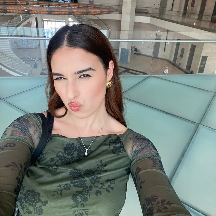 @_w.bella