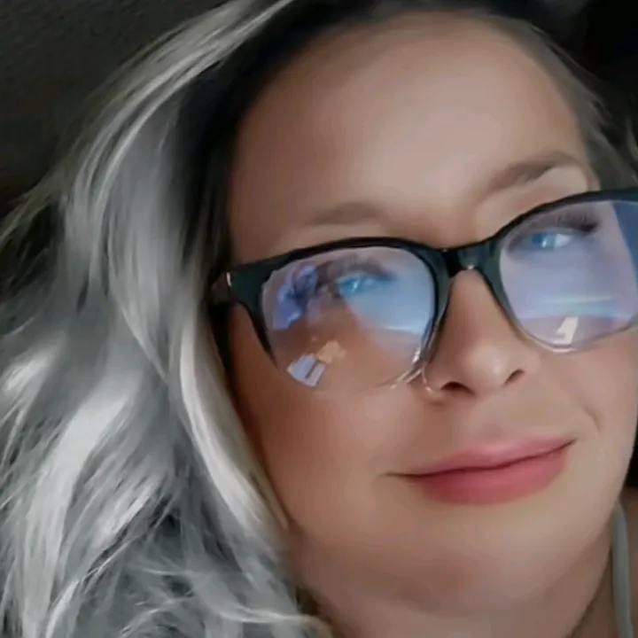 @thehuskymomof2