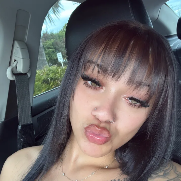 @tahanaazhar