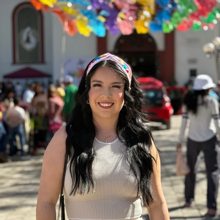 @carinaalvarado8