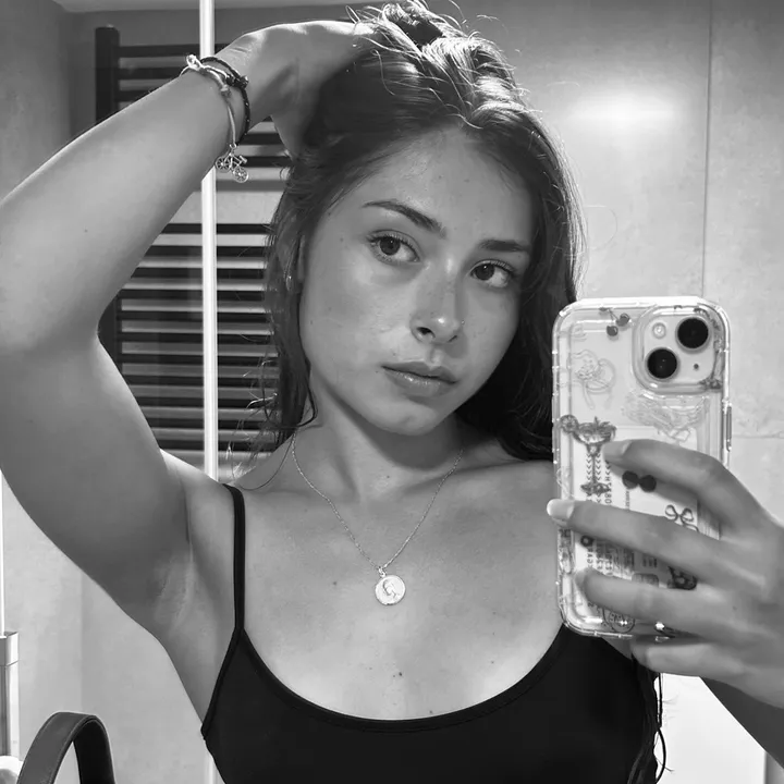 @taniaasg