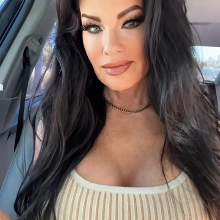 @julie_annxo