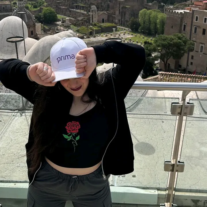 luna_santelia