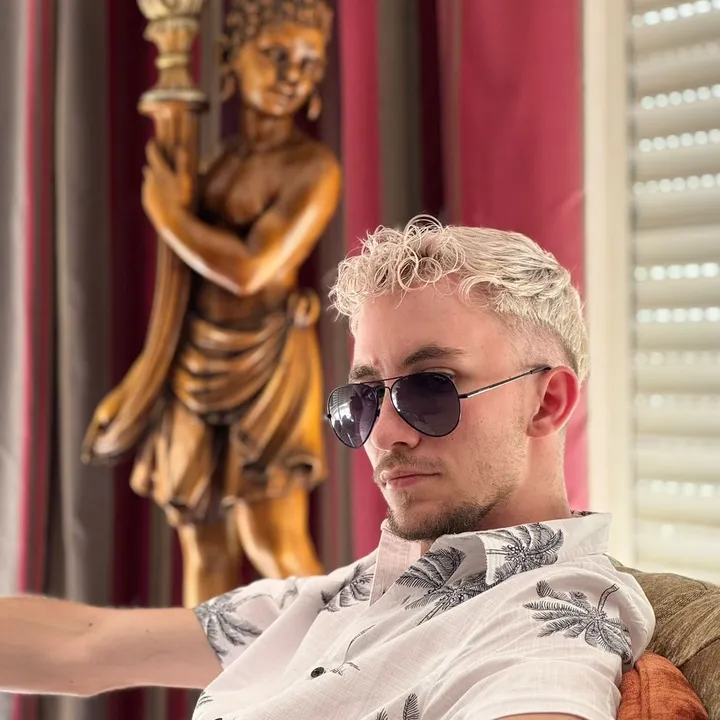 @jerosom