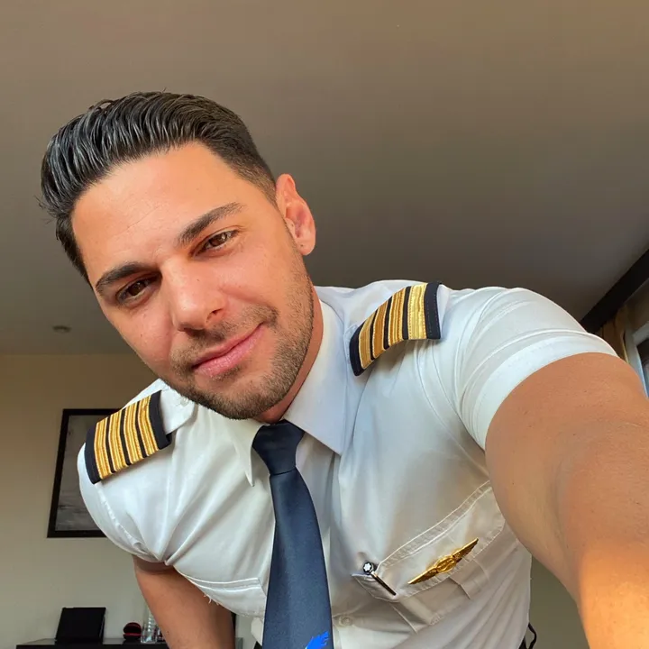 @pilot_johnnie