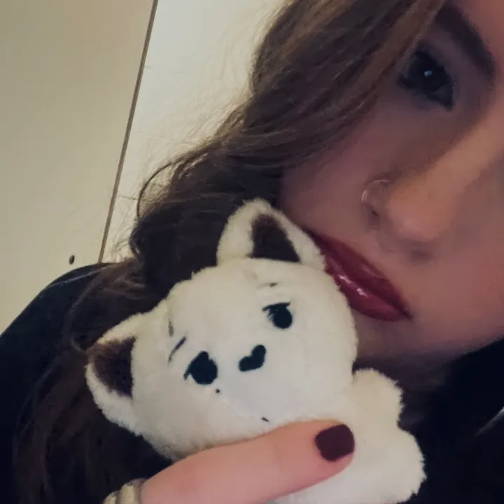 @meelmura_