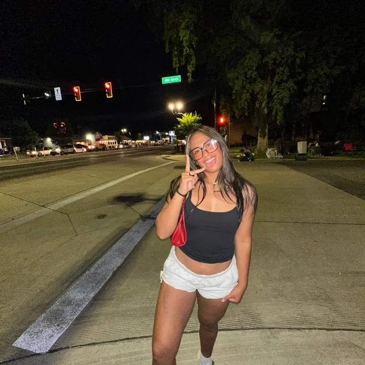 @whoisronice