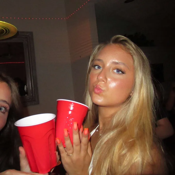 hit.yart.and.drink.beer