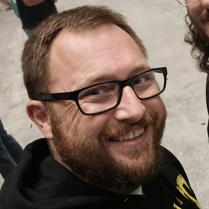 @damianthedm