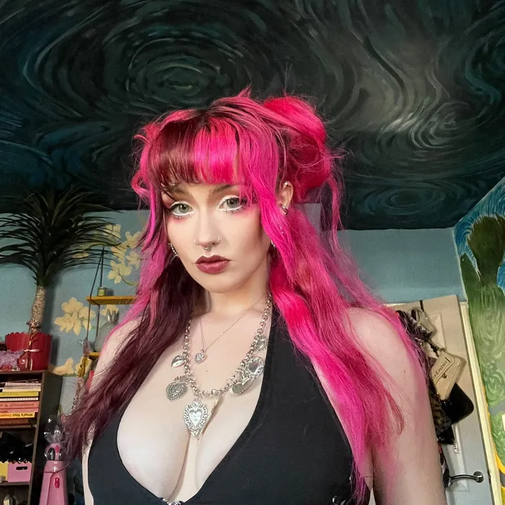@mollylajolie