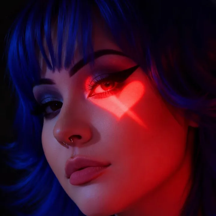 @zoekaneki_6
