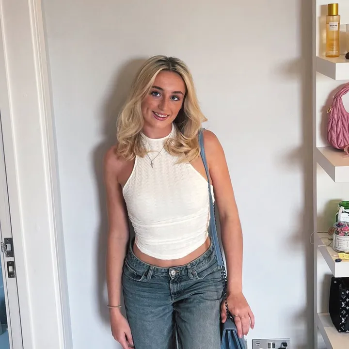 @luluallen18