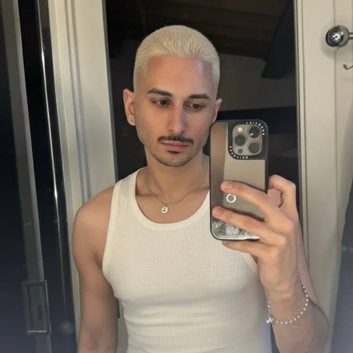 @nickivito