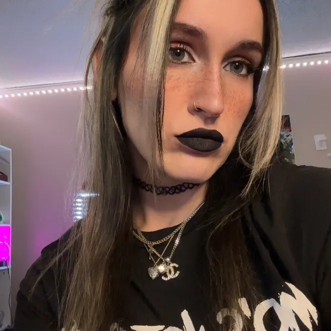 @deviledmeg_