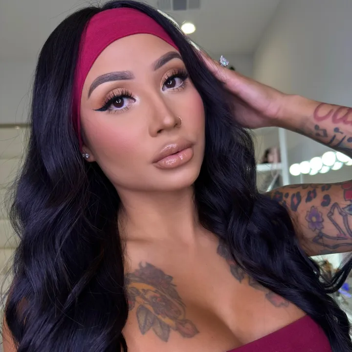 @mariaestella_xo