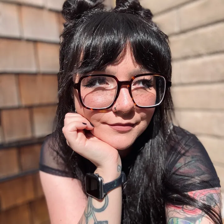 @d4ysh4