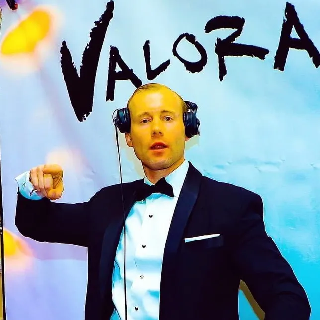 @valoramous