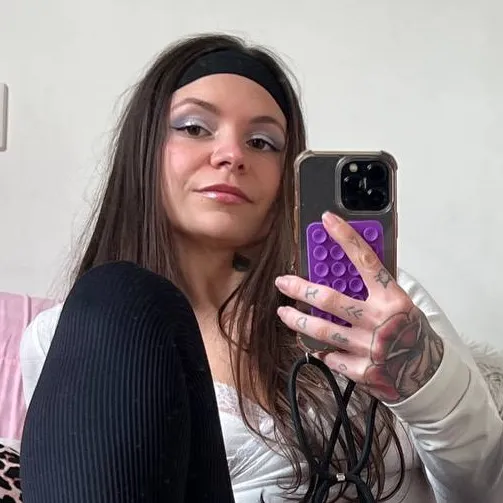 @romaneenlove