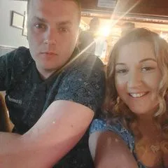 @melissajanepitts