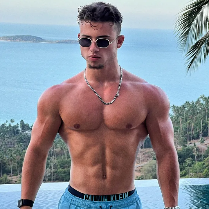 @alex_jechev