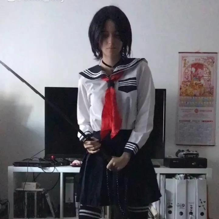 black_lucy