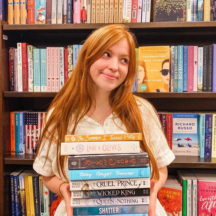 @sarahsbookshelf