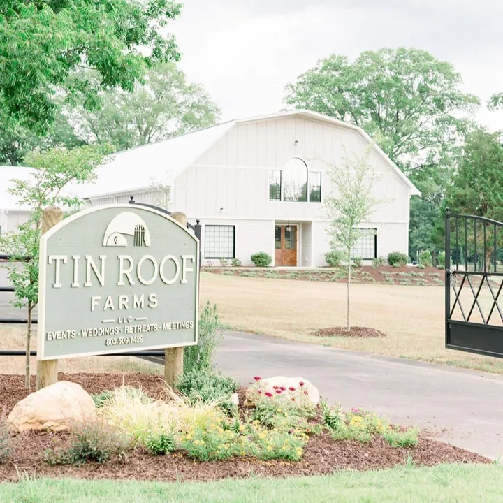 @tinrooffarms_venue