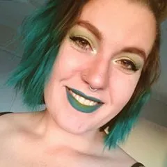 @sarahgale00
