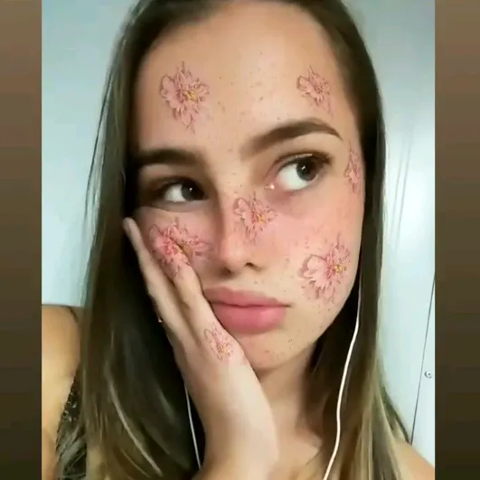 rebecca_official03