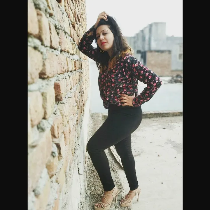 @malaikarajsaxena