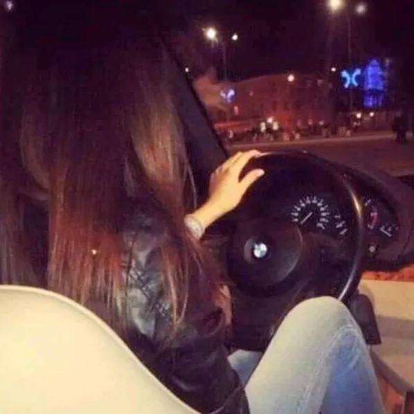 @ayatkhan_