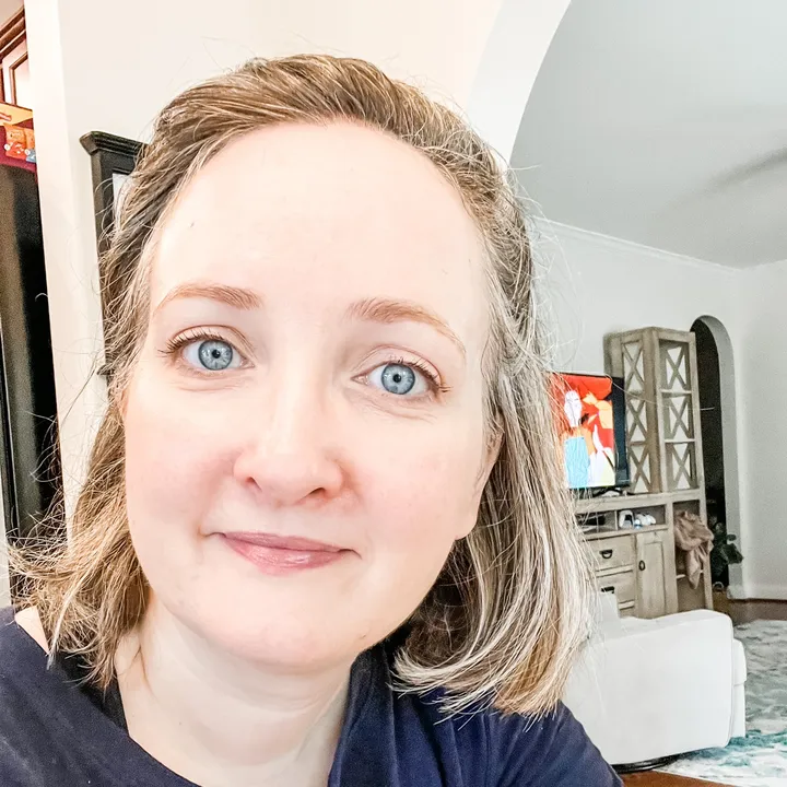 @melanomamom