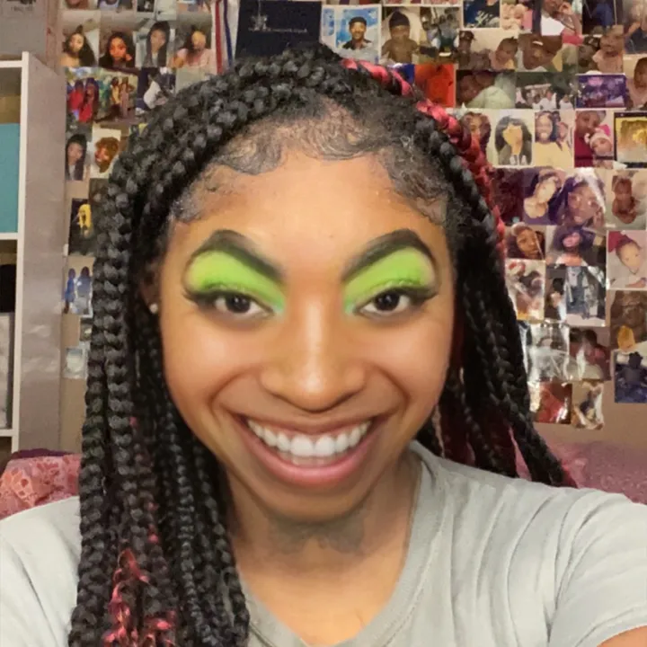 @luluhere