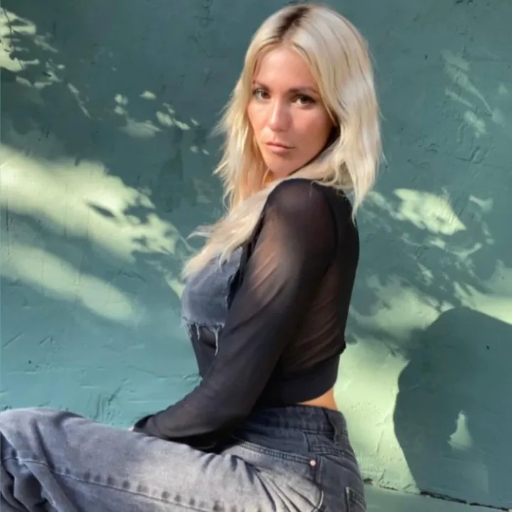 @crystalleechambers