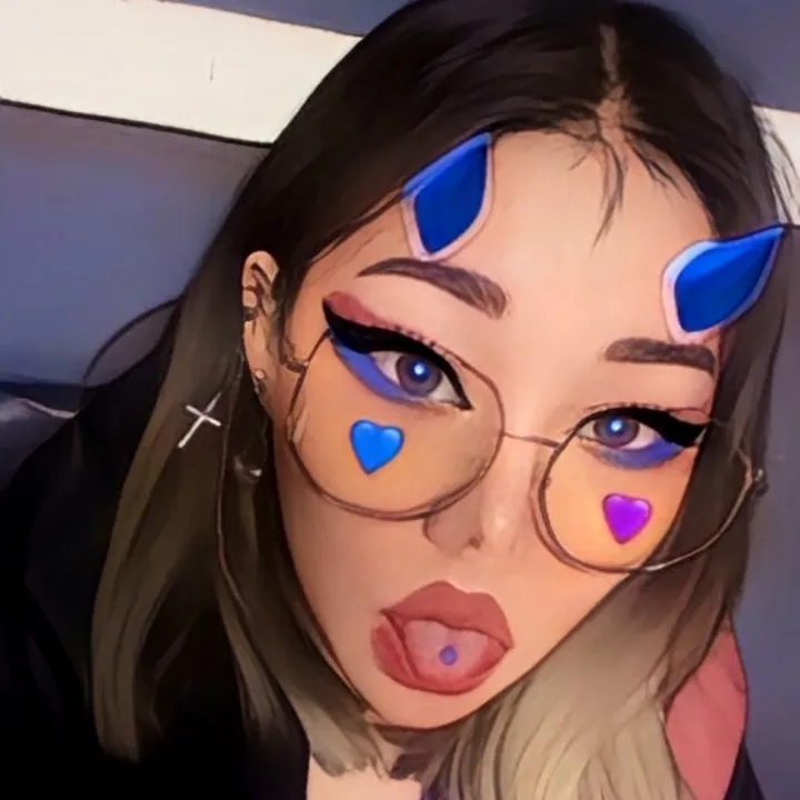 @nellikertie