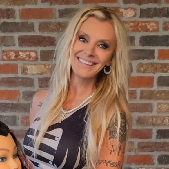 @loriyoung00