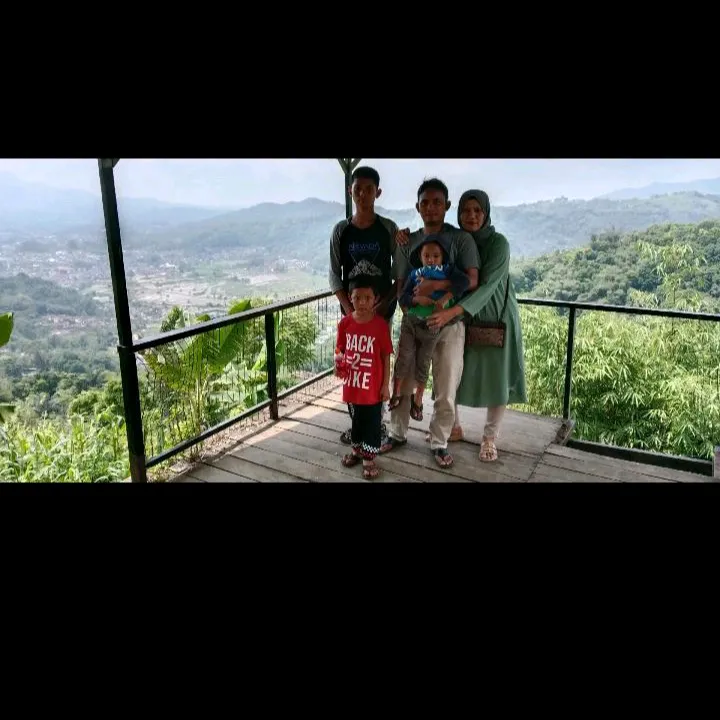 santinadhif175