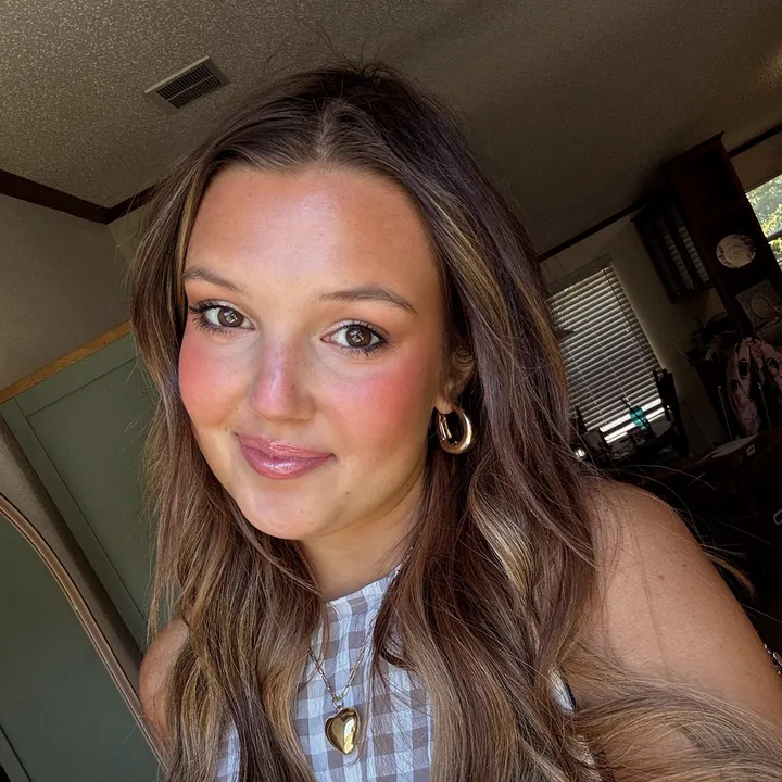 corinneelise_