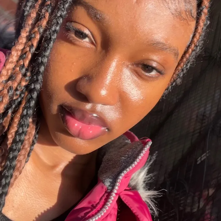 @kisses4daina